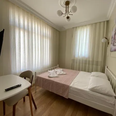 Daire Beyoglu Huzur Apart Double Tree *